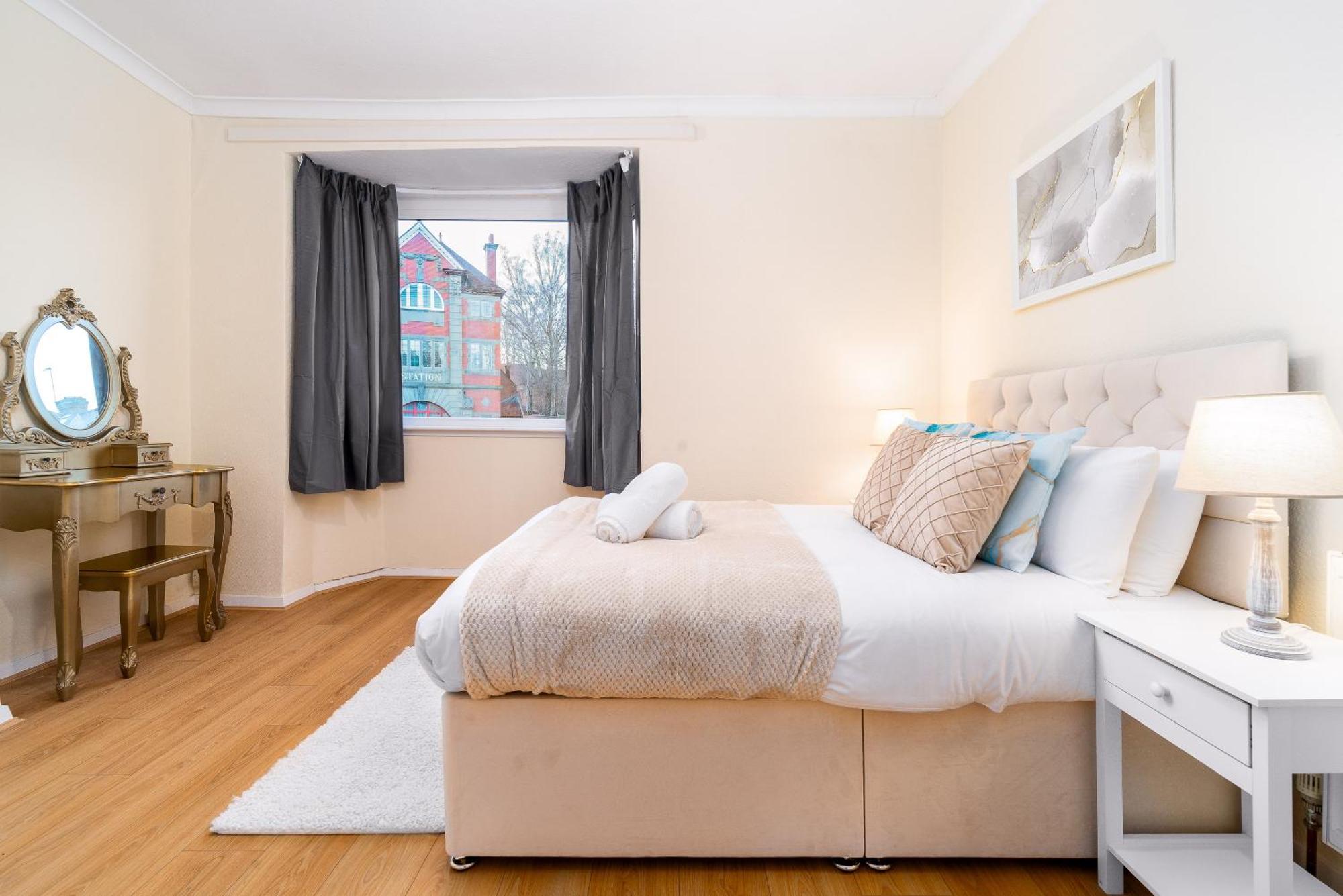 Luxury 3 Bedroom House - Harborne - Parking - Garden - Wifi & Netflix 122G Birmingham Zewnętrze zdjęcie
